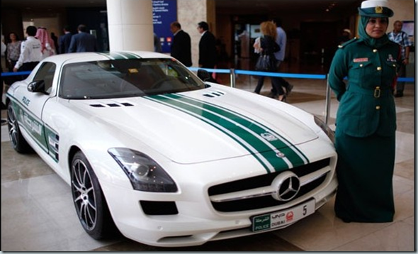 Polisi Dubai Dibekali Sejumlah Mobil Mewah 1   foto   Tempo.co