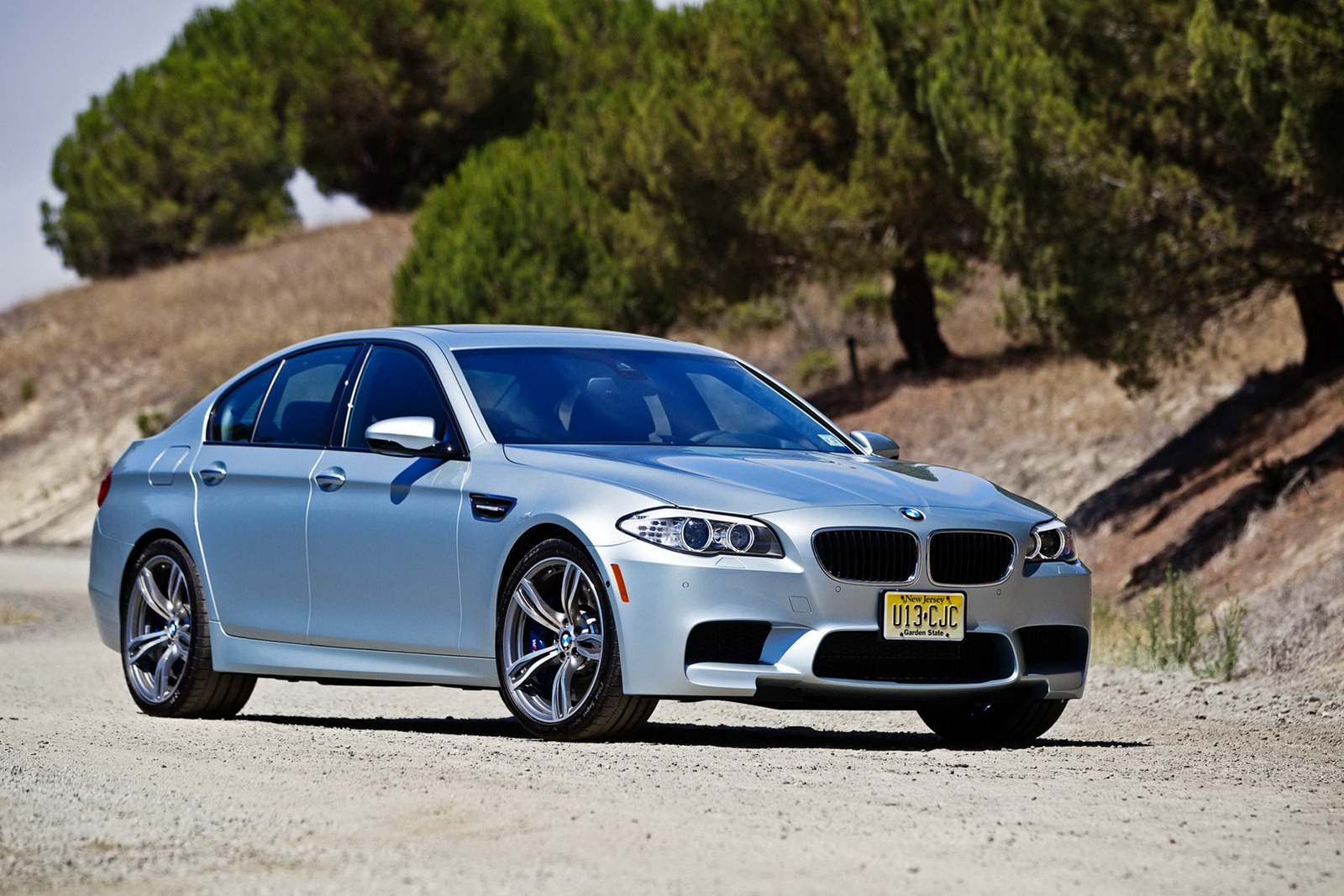 [2013-BMW-M5-M6-4%255B2%255D.jpg]