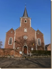 Sint-Truiden, Melveren: Sint-Salvatorkerk (barok, 1760-1761). Oorspronkelijk eenbeukig, maar in 1905-1906 uitgebreid met twee zijbeuken.
