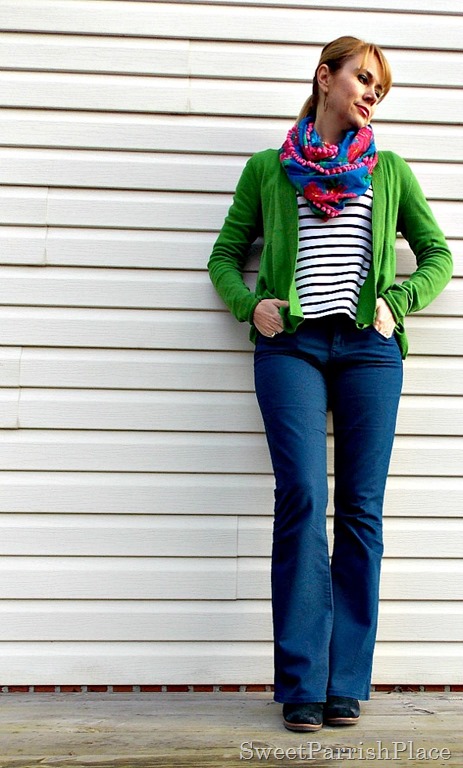[green%2520sweater%252C%2520floral%2520pom%2520pom%2520scarf%252C%2520blue%2520pants3%255B7%255D.jpg]