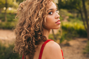 Izzy Bizu