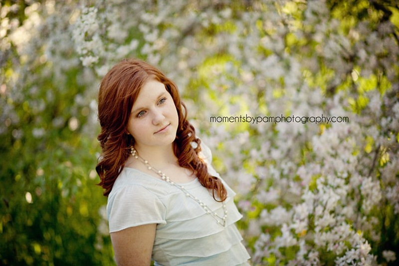 Amanda R {senior 2012} 122 logo