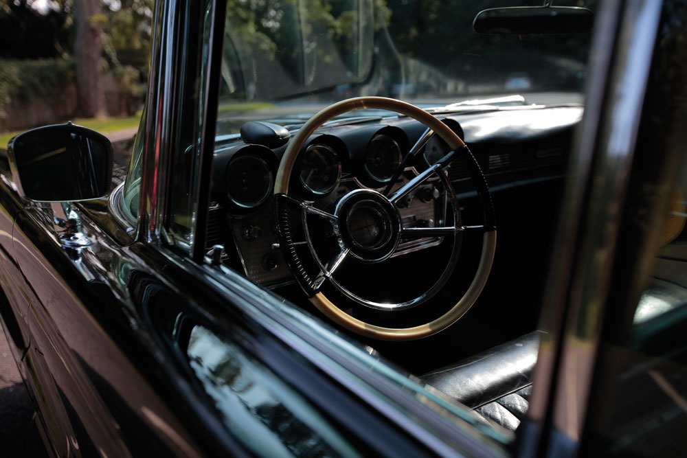 [1960-Lincoln-Continental-Limousine-JFK-3%255B2%255D.jpg]