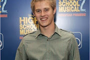 Lucas Grabeel