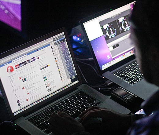 [ae38a_20120127_BitTorrent_Live_Stephen_Collins_610x450%255B5%255D.jpg]