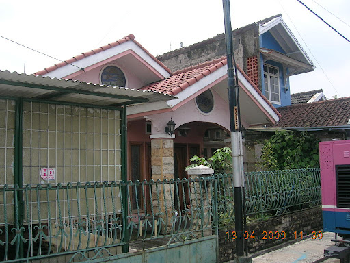 Jual rumah di bintara 8 - Informasi Jual Beli
