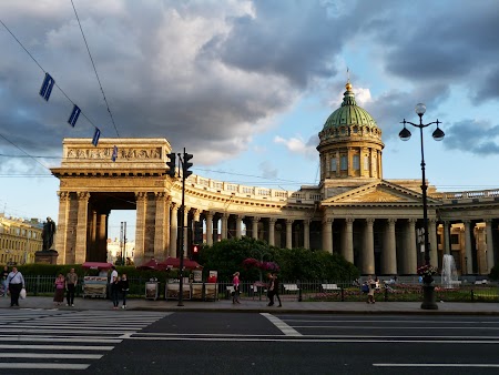 Obiective turistice St. Petersburg: Catedrala Kazan