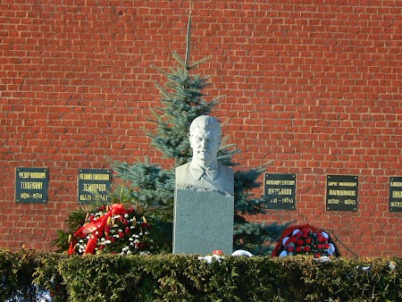 Circuit Rusia: Mormant Stalin