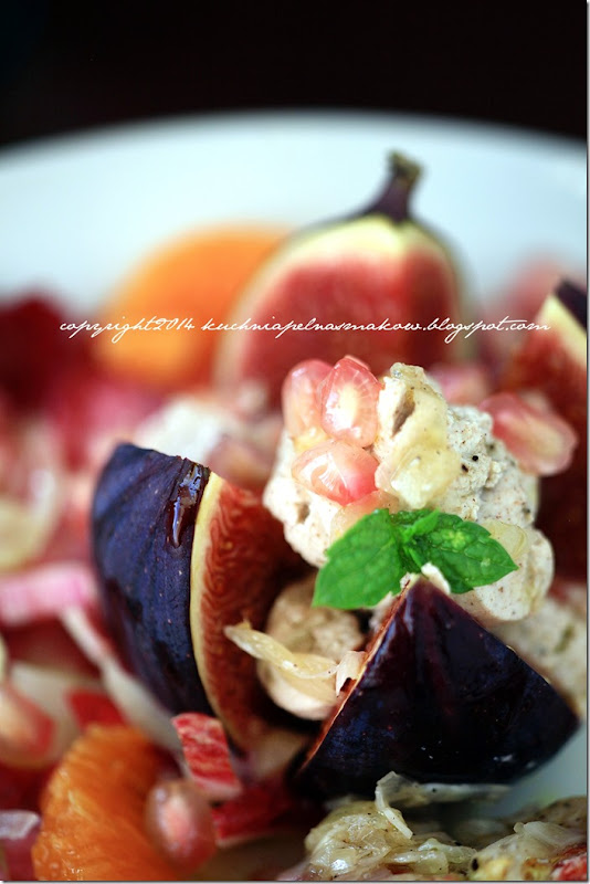 Sałatka z czerwonej cykorii, granatów, mandarynek i fig (5)