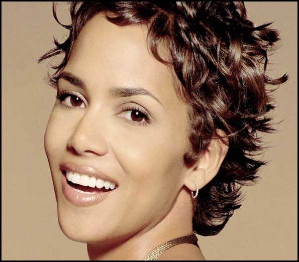 halle-barry-smile