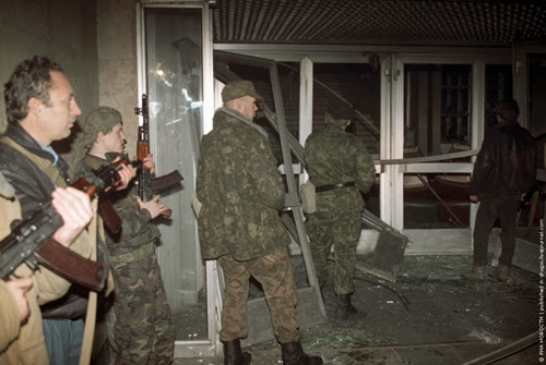Кровавый Октябрь 1993-го: "Расстрел Белого Дома"