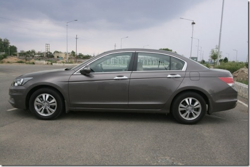 Honda_Accord_ext_8526