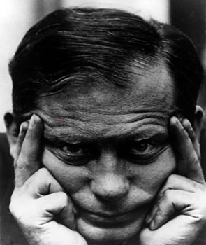 arquitecto-Walter-Gropius-Pionero-de-la-Arquitectura-Moderna arquitecto-Walter-Gropius-Pionero-de-la-Arquitectura-Moderna