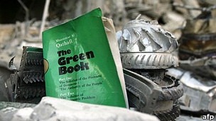 [110627163752_green_book_kaddafi_304x171_afp%255B4%255D.jpg]