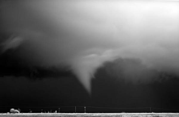 [storms_photographer_mitch_dobrowner03%255B3%255D.jpg]