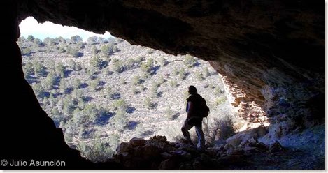 Interior de cueva en Sierra Helada - Benidorm