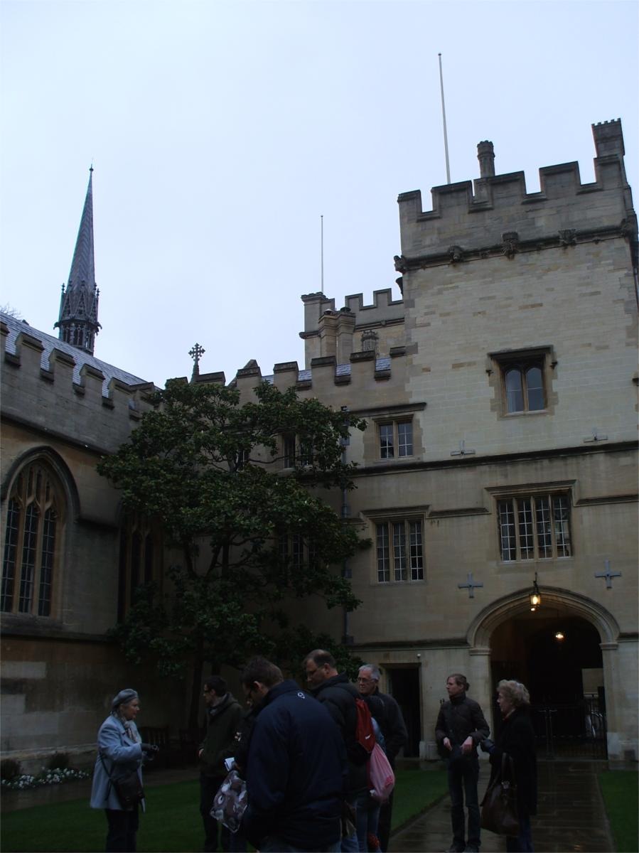 [The-Chapel-Jesus-College-Oxford3.jpg]