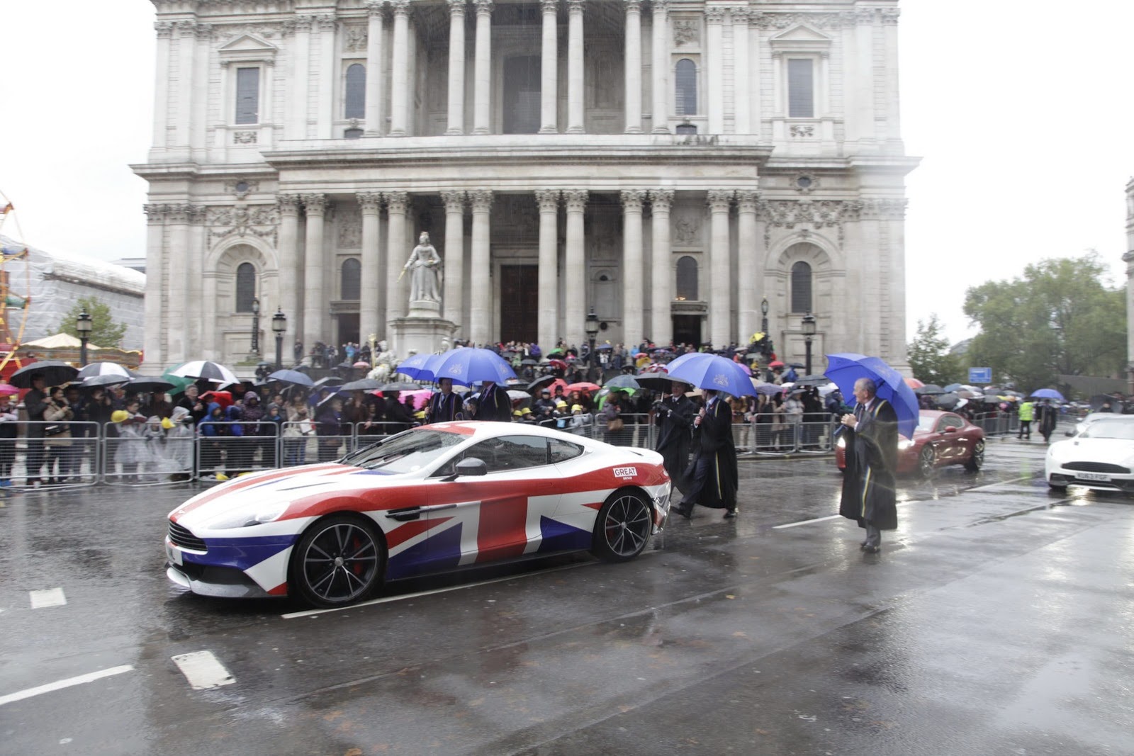 [Aston-Martin-3%255B2%255D.jpg]