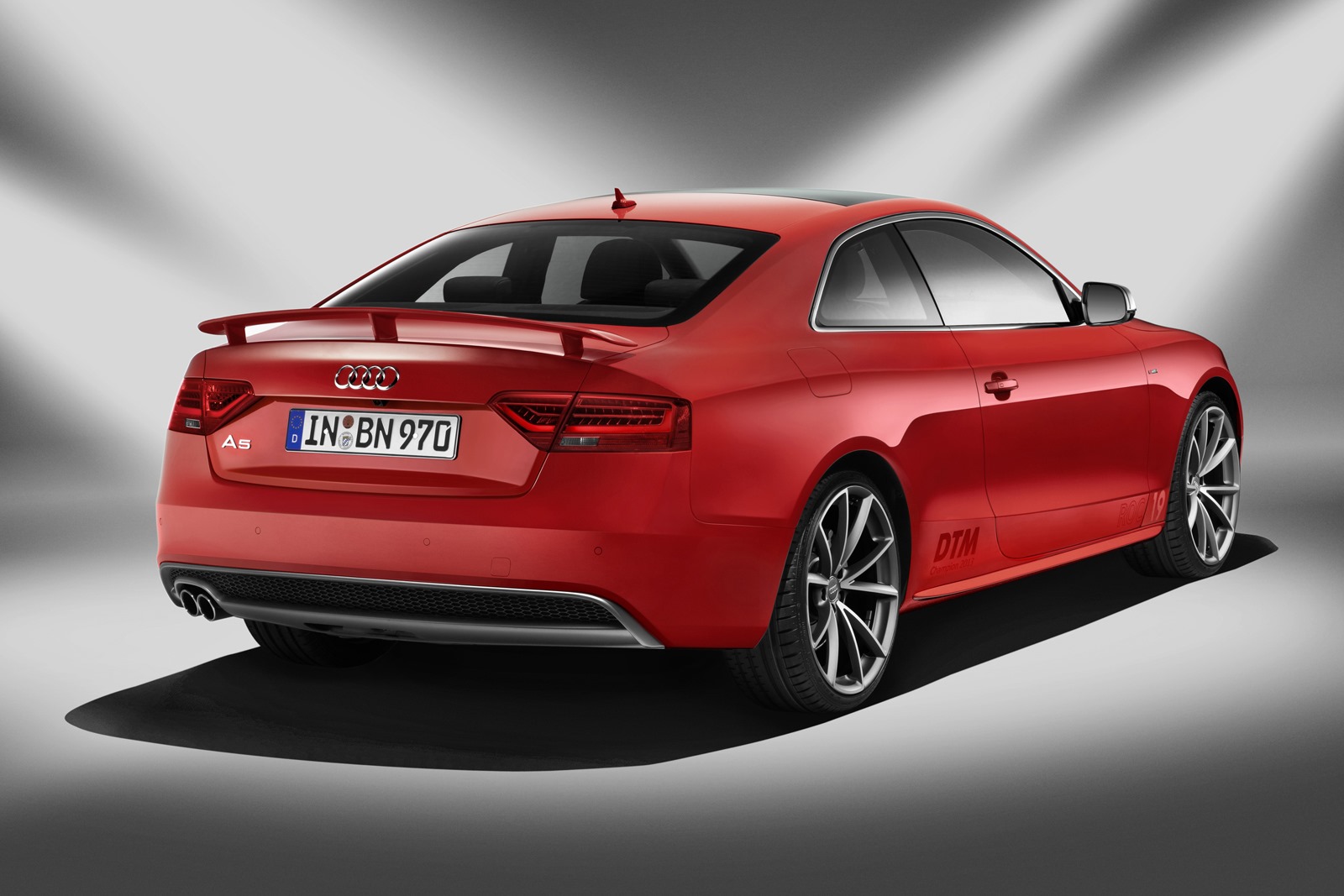 [Audi-A5-DTM-Champion-2%255B4%255D.jpg]