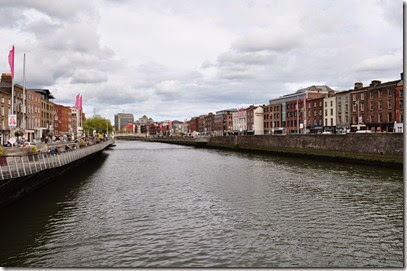Dublin. Rio Liffey desde el Puente Grattan - DSC_0464