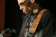 Nils Lofgren