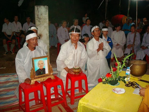 XuyenMocDieuTangNhaAnhViet_32.JPG