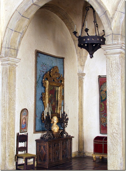 1600's Spanish foyer