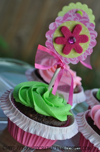 [PINK%2520AND%2520GREEN%2520CUPCAKES%2520%25284%2529%255B5%255D.jpg]