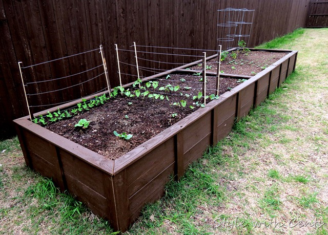 square foot gardening how to garden in a raised garden bed6