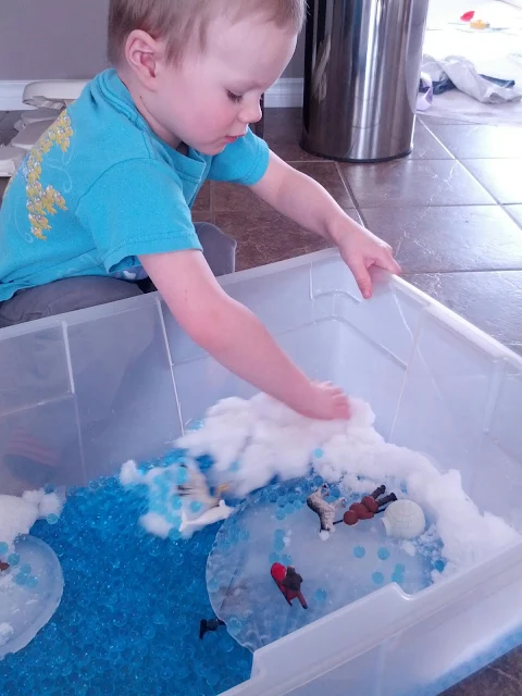 Playing with an arctic sensory bin