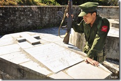 Kachin KIA soldier at grave