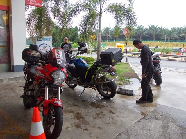 [DSCN27242.jpg]