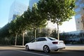 Die Langversion der neuen E-Klasse wird im Pekinger Werk Beijing Benz Automotive Company Ltd. (BBAC) für Kunden in China produziert. The new long-wheelbase E-Class is built by Beijing Benz Automotive Company Ltd. (BBAC) for customers in China.