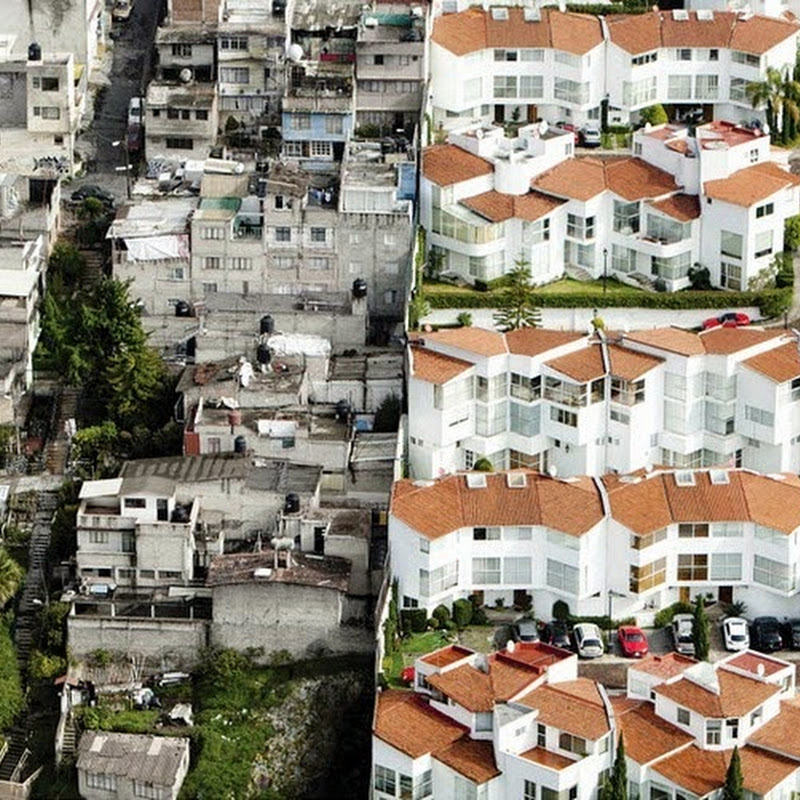 Oscar Ruíz’s Aerial Photos of Mexico’s Rich And The Poor Amusing