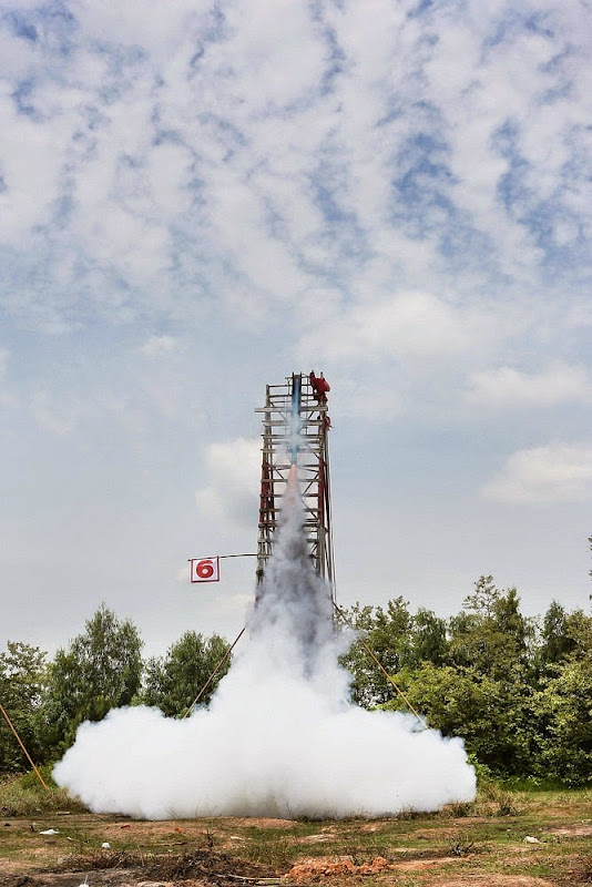 yasothon-rocket-festival-11%25255B1%25255D.jpg