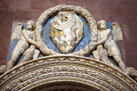 [17007415-florence--basilica-of-santa-croce-interior%255B3%255D.jpg]