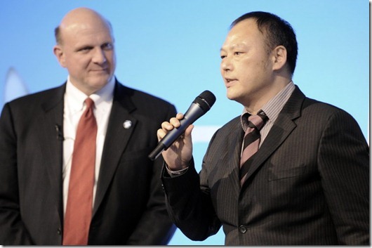 Peter Chou CEO of HTC, right, and Microsoft CEO Steve Ballmer during a press conference during a Mobile World Congress in Barcelona. Photo: Microsoft