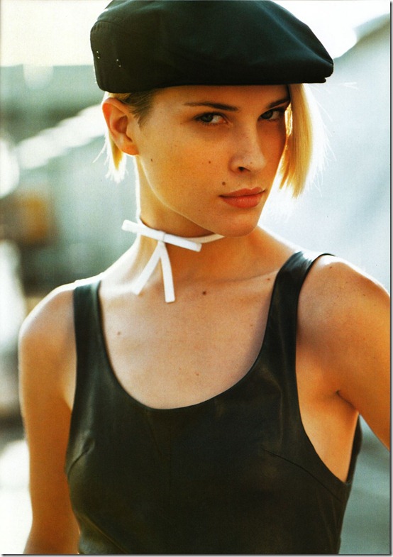 vogue-us-feb2001-8