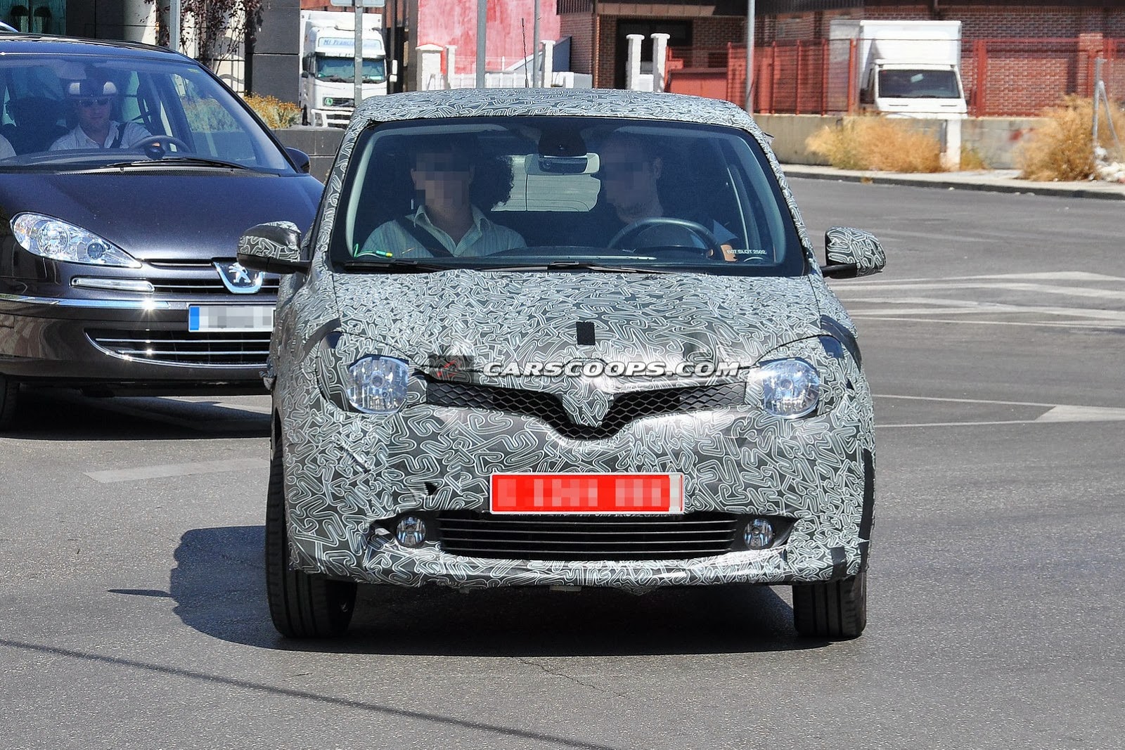 [2014-Renault-Twing0-3%255B3%255D.jpg]