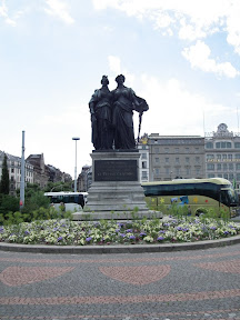 290 - Monumento en memoria al pueblo de Ginebra.JPG