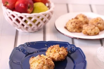 Apple and Cheddar Biscuits