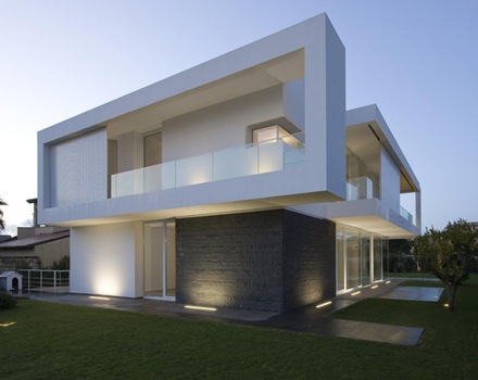construccion-casa-moderna-vigas-vistas construccion-casa-moderna-vigas-vistas