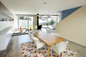 Casa minimalista / Teo Hidalgo Nácher ripolles-manrique-house-1
