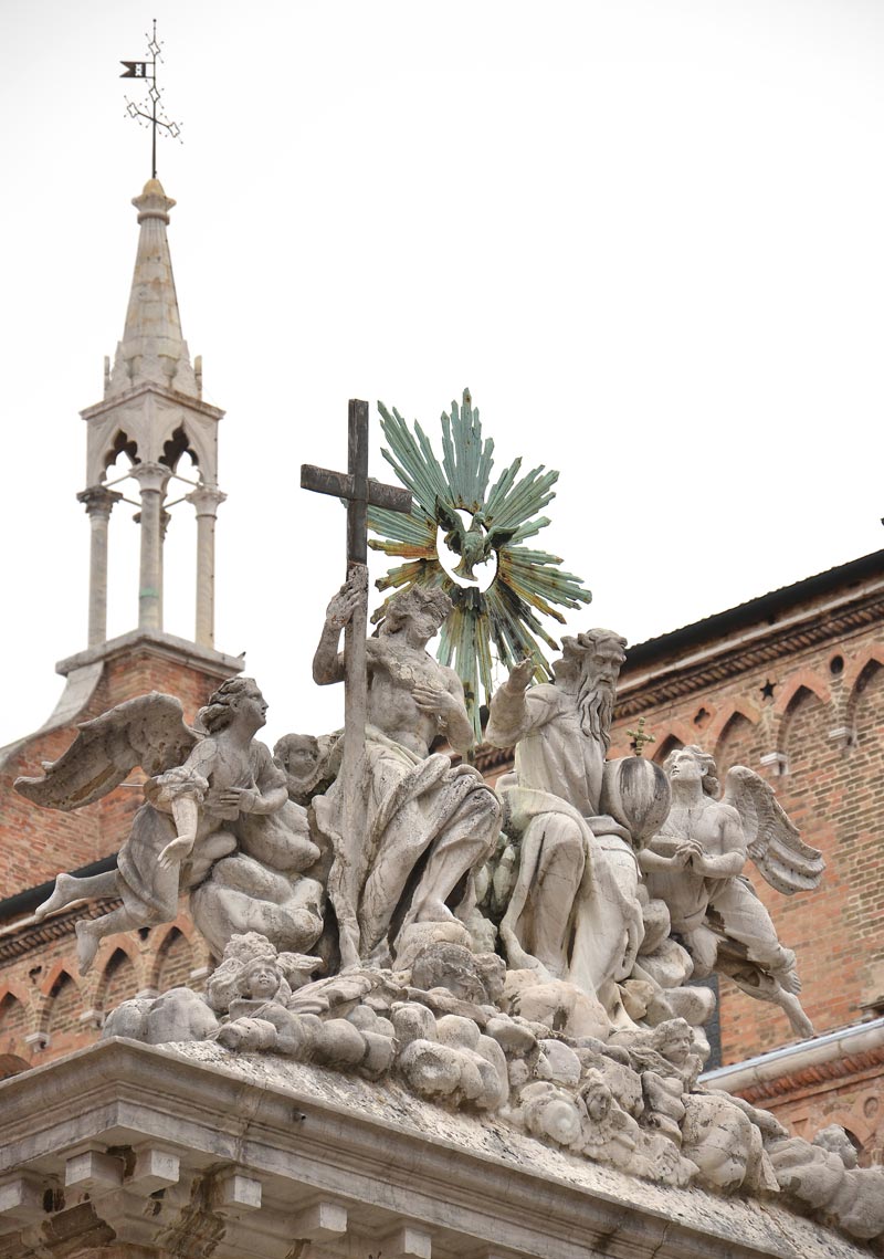 Chiostro_trinita_24e.jpg Chiostro trinita 24e