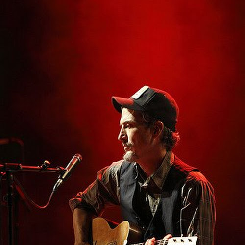 Howe Gelb