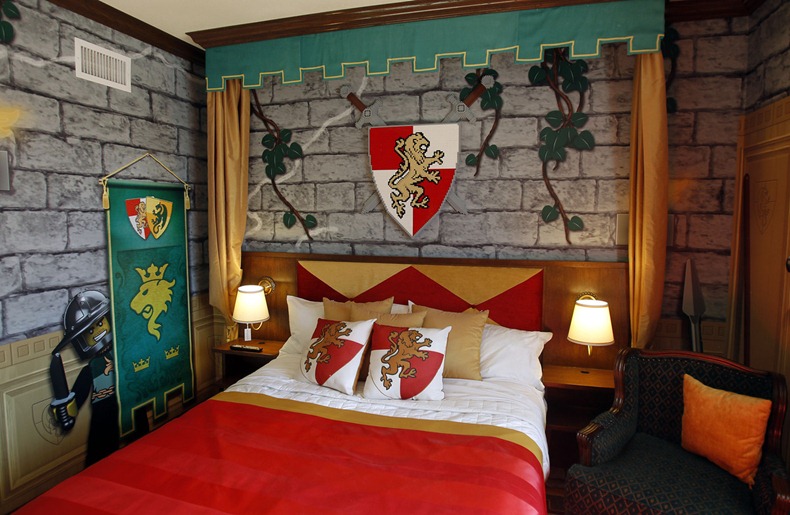 lego-hotel-11 lego-hotel-11