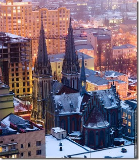 St-Nicholas-Roman-Catholic-Cathedral-Kiev-ukraine-21290471-695-800