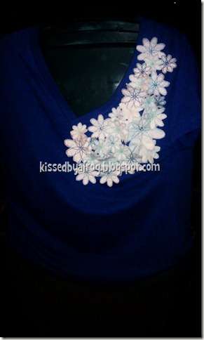 Flower V-neck in Kansas City Royals Blue