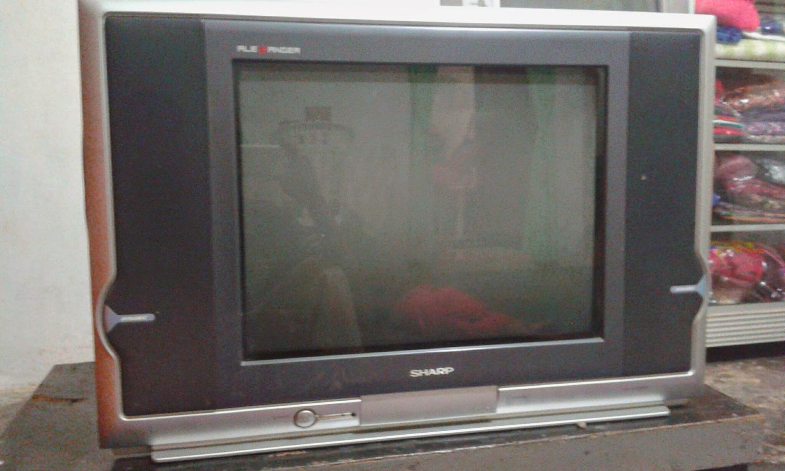 zenntronic Perbaikan Tv Sharp ada gambar tidak ada suara.
