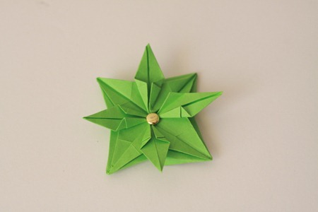 Origami Wreath Tutorial (8)